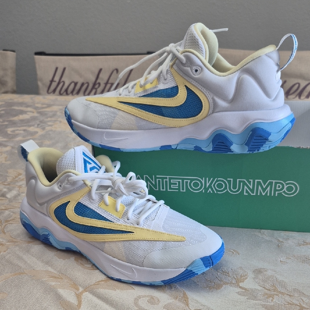 Nike Giannis Immortality 3